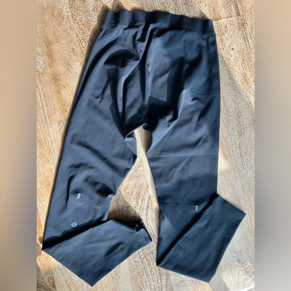 lululemon Men's Black Athletic Leggings- Style L98-022/LTT- Size Large - Picture 2 of 3
